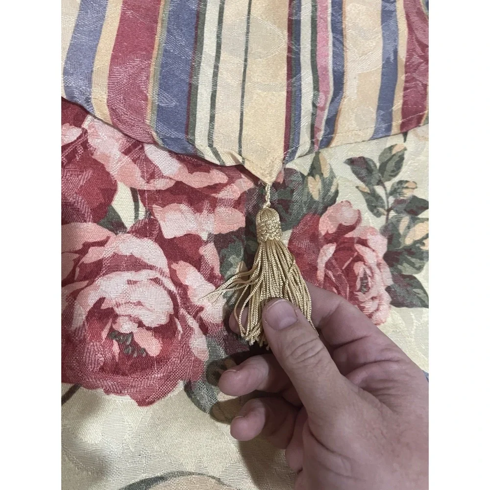 Vtg Rose Flower Fabric Shower Curtain Cottage French Country Valance Tassels‎